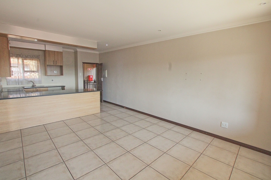 To Let 2 Bedroom Property for Rent in Wilro Park Gauteng