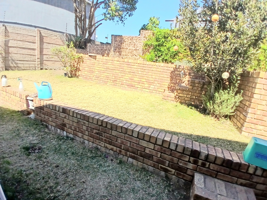 2 Bedroom Property for Sale in Eden Glen Gauteng