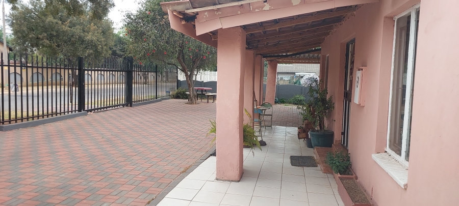 To Let 1 Bedroom Property for Rent in Mayberry Park Gauteng