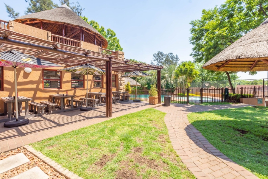 1 Bedroom Property for Sale in Douglasdale Gauteng