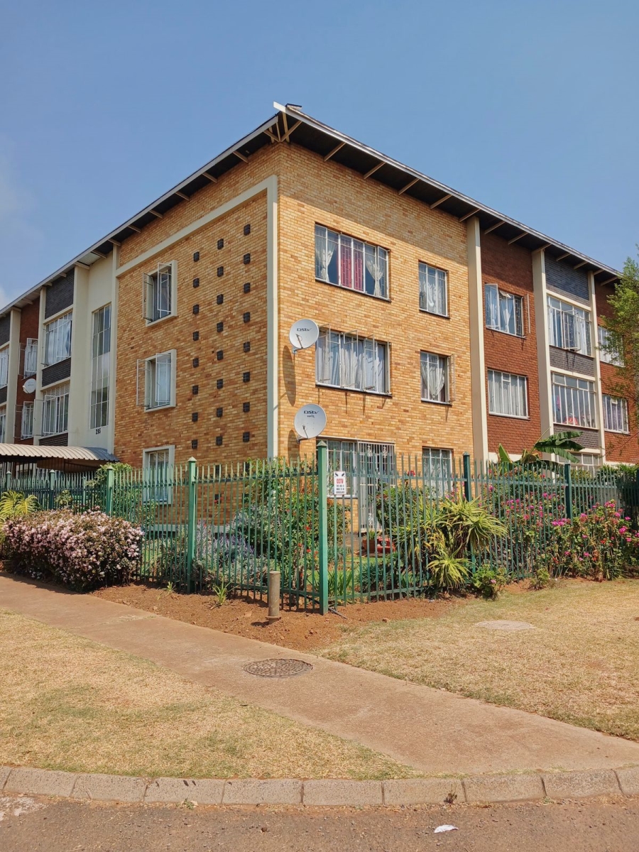 1 Bedroom Property for Sale in Pretoria Gardens Gauteng