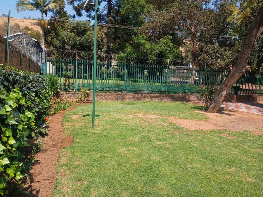 1 Bedroom Property for Sale in Pretoria Gardens Gauteng