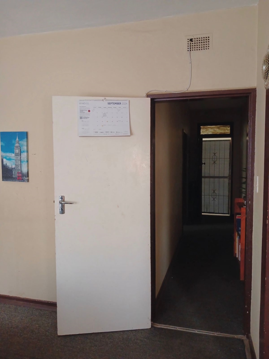 1 Bedroom Property for Sale in Pretoria Gardens Gauteng