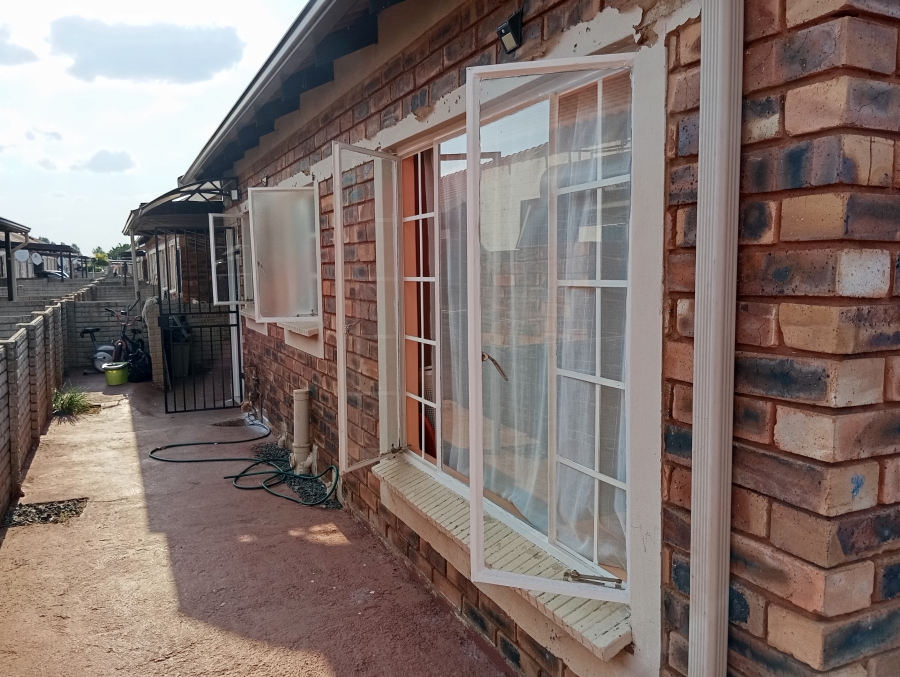 3 Bedroom Property for Sale in The Orchards Gauteng