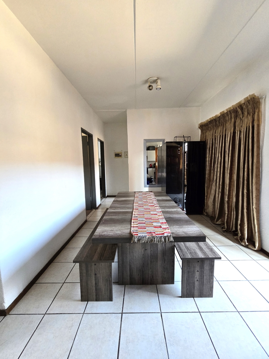 To Let 2 Bedroom Property for Rent in Halfway Gardens Gauteng