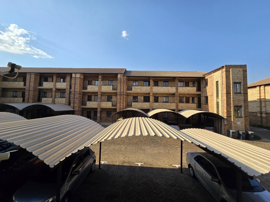 To Let 2 Bedroom Property for Rent in Halfway Gardens Gauteng