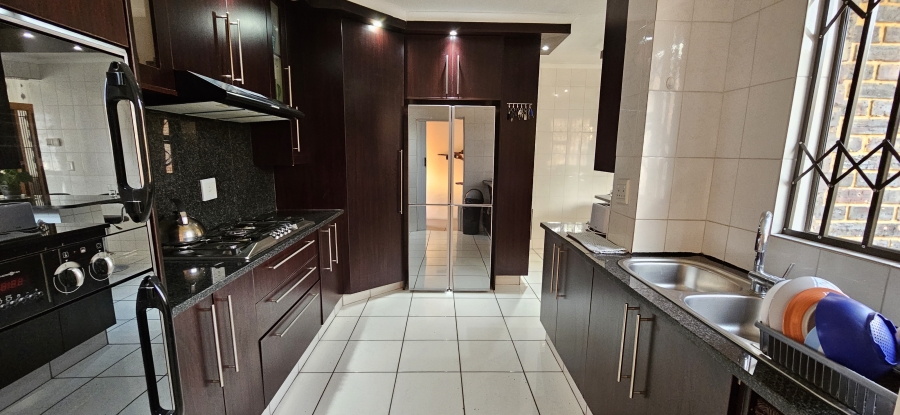 3 Bedroom Property for Sale in Elandspark Gauteng