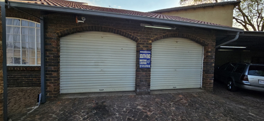 3 Bedroom Property for Sale in Elandspark Gauteng