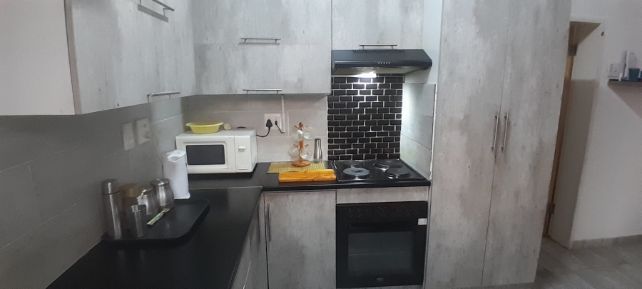 To Let 1 Bedroom Property for Rent in Dalview Gauteng