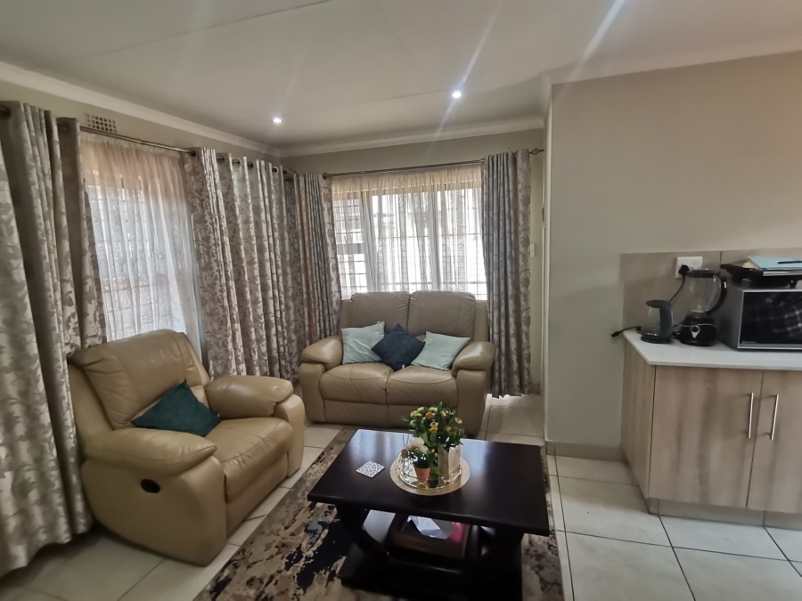 To Let 3 Bedroom Property for Rent in Leopard