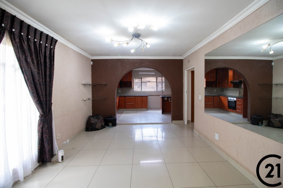 3 Bedroom Property for Sale in Mackenzie Park Gauteng