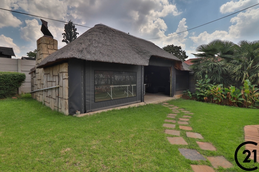 3 Bedroom Property for Sale in Mackenzie Park Gauteng