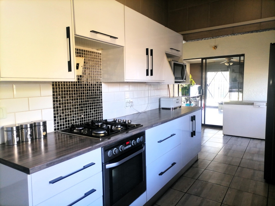 3 Bedroom Property for Sale in Mackenzie Park Gauteng