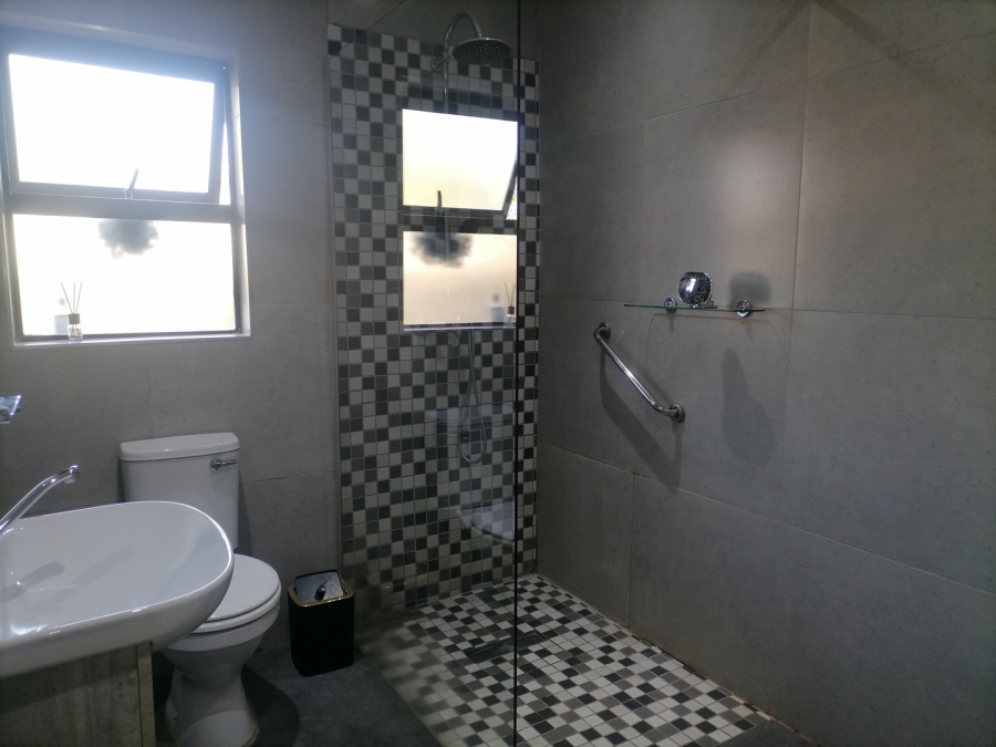 3 Bedroom Property for Sale in Mackenzie Park Gauteng