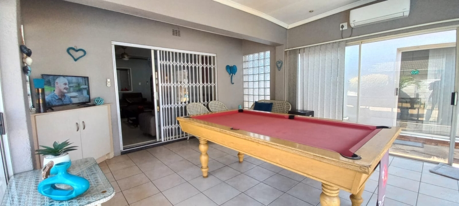 4 Bedroom Property for Sale in Sunair Park Gauteng