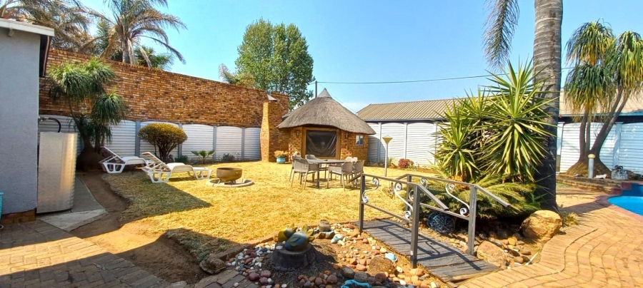 4 Bedroom Property for Sale in Sunair Park Gauteng