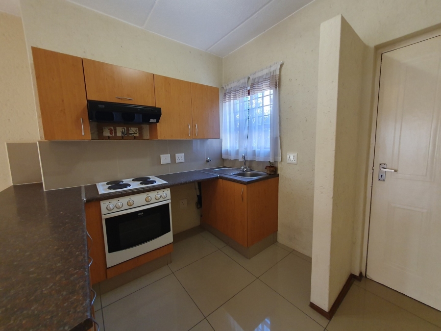 To Let 2 Bedroom Property for Rent in Sunninghill Gauteng