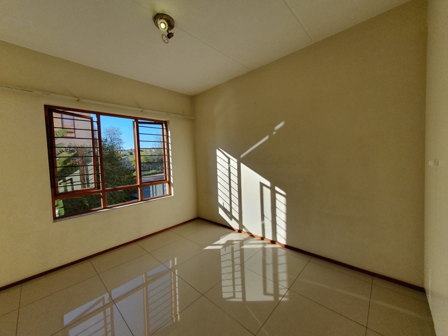 To Let 2 Bedroom Property for Rent in Sunninghill Gauteng