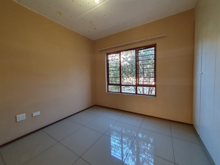 To Let 2 Bedroom Property for Rent in Sunninghill Gauteng