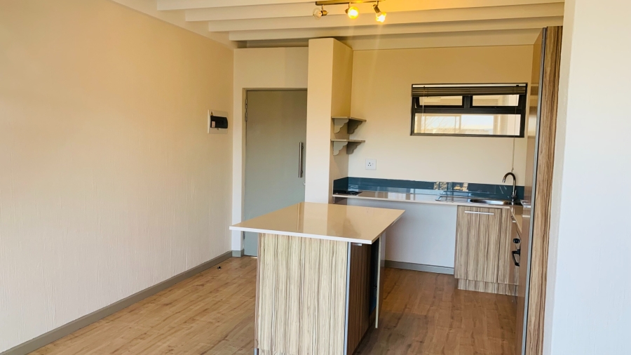 To Let 3 Bedroom Property for Rent in Beverley Gauteng