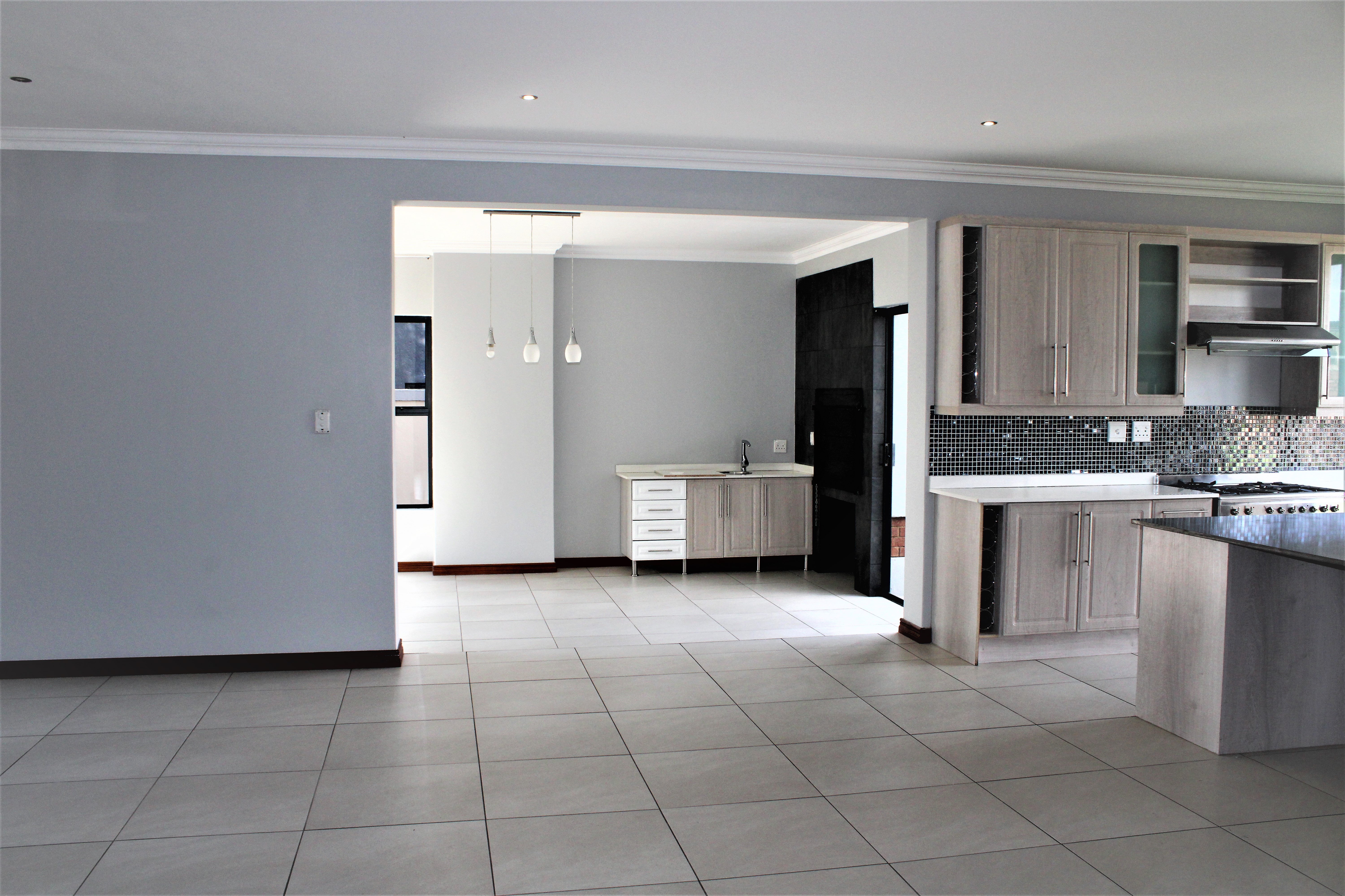 4 Bedroom Property for Sale in Midstream Ridge Gauteng