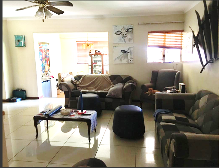 To Let 4 Bedroom Property for Rent in Florauna Gauteng