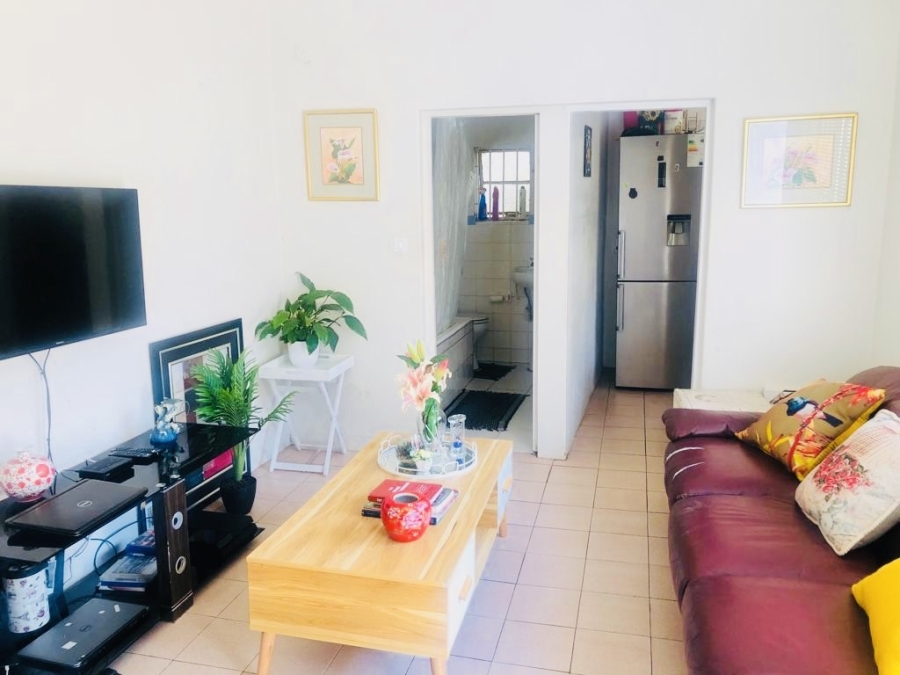 To Let 1 Bedroom Property for Rent in Bezuidenhout Valley Gauteng