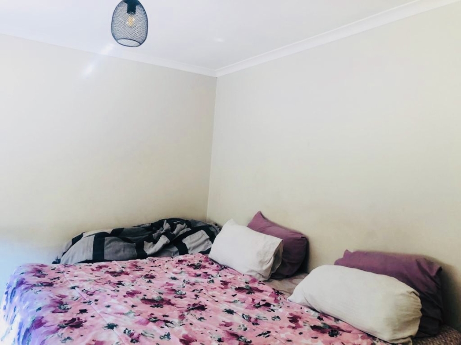 To Let 1 Bedroom Property for Rent in Bezuidenhout Valley Gauteng