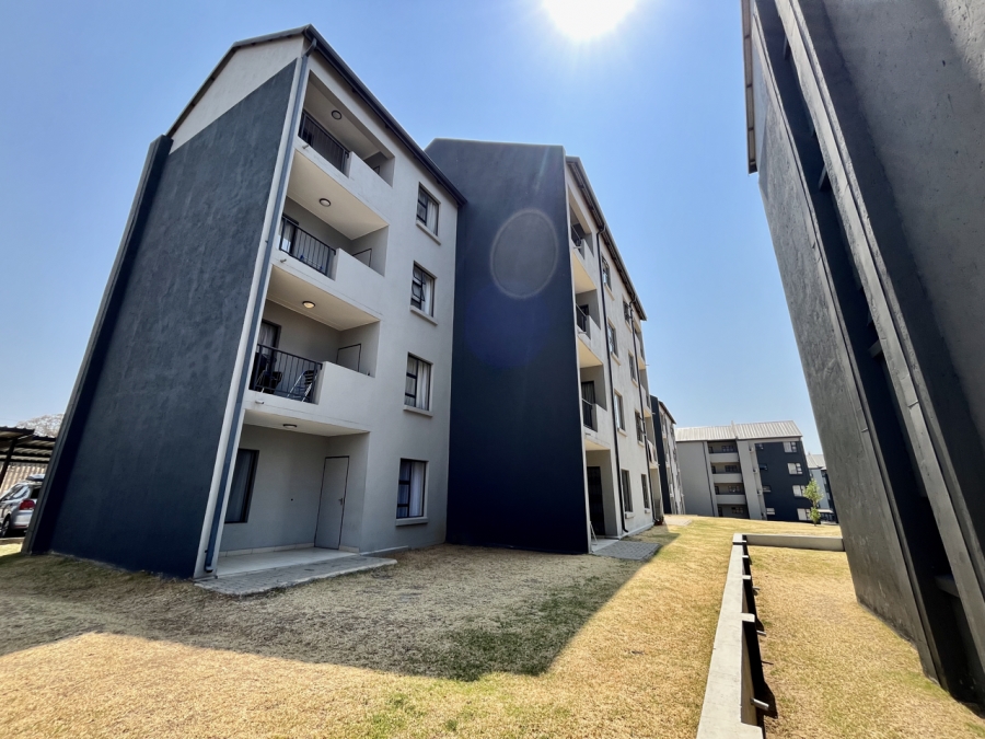 To Let 1 Bedroom Property for Rent in Glen Austin Gauteng