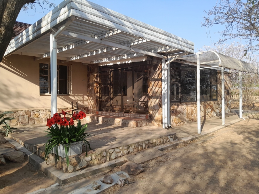 Commercial Property for Sale in Knoppieslaagte Gauteng