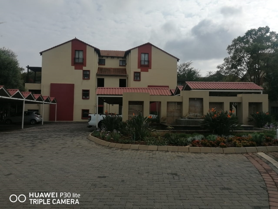 1 Bedroom Property for Sale in Oukraal Estate Gauteng