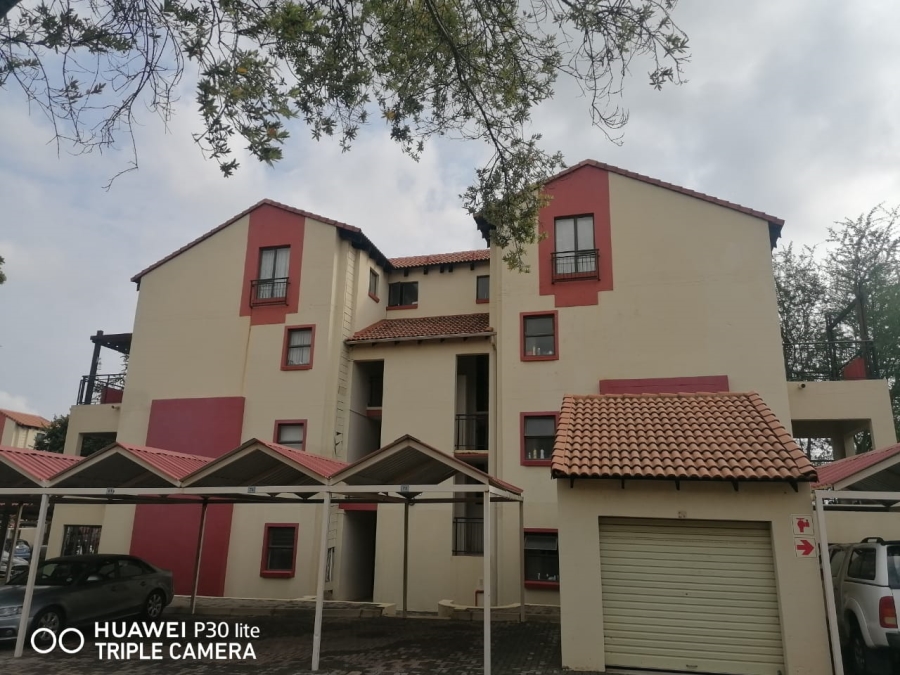 1 Bedroom Property for Sale in Oukraal Estate Gauteng