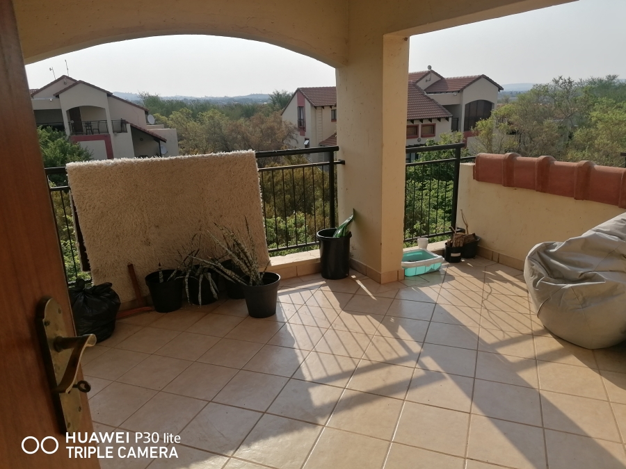 1 Bedroom Property for Sale in Oukraal Estate Gauteng