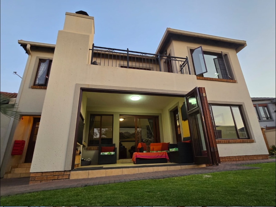 4 Bedroom Property for Sale in Midstream Estate Gauteng