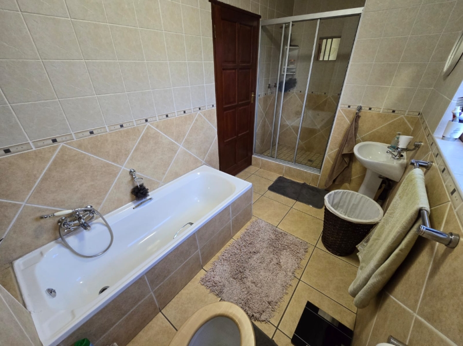 4 Bedroom Property for Sale in Midstream Estate Gauteng