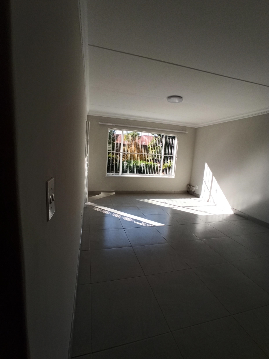 To Let 2 Bedroom Property for Rent in Ferndale Gauteng