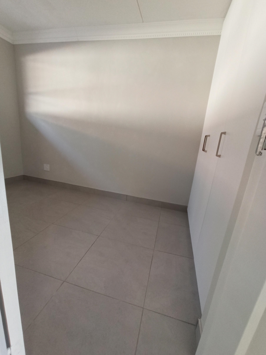 To Let 2 Bedroom Property for Rent in Ferndale Gauteng