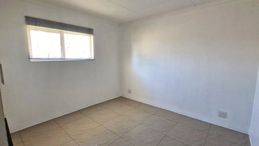 To Let 1 Bedroom Property for Rent in Wendywood Gauteng