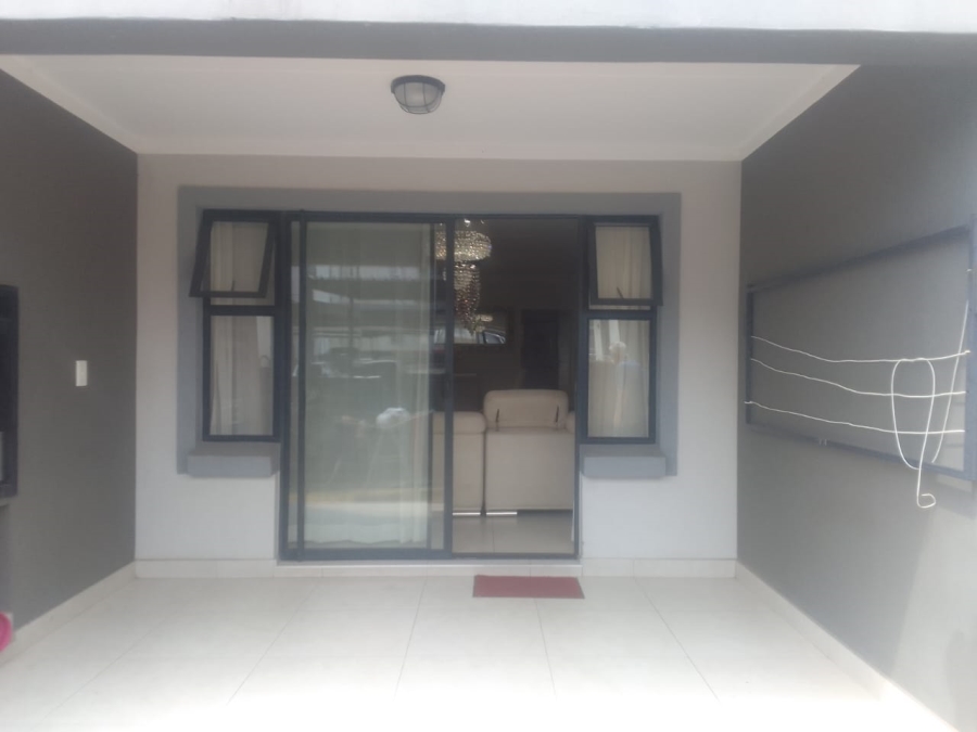 3 Bedroom Property for Sale in Modderfontein Gauteng