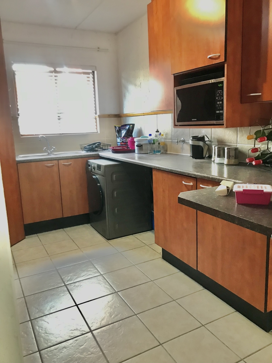 2 Bedroom Property for Sale in Broadacres Gauteng