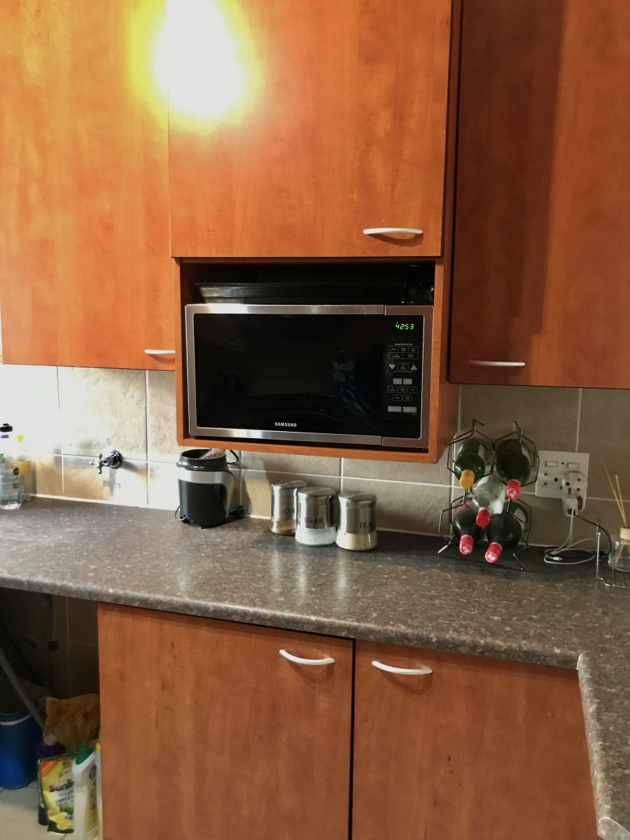 2 Bedroom Property for Sale in Broadacres Gauteng