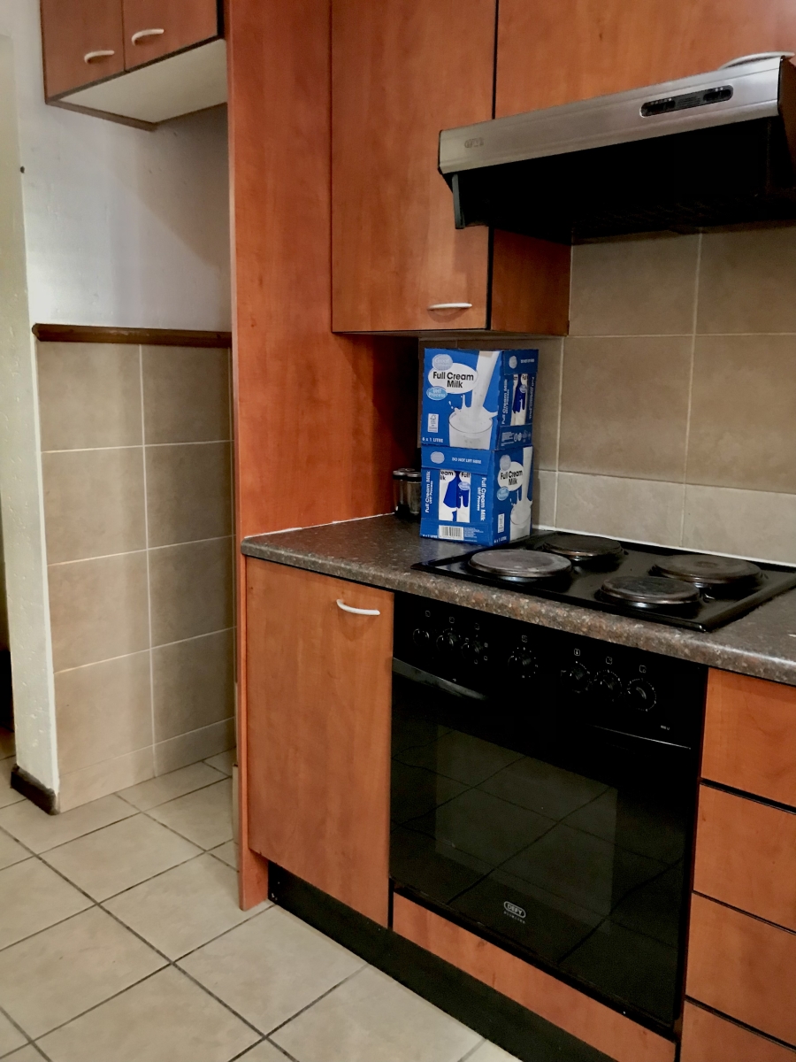 2 Bedroom Property for Sale in Broadacres Gauteng