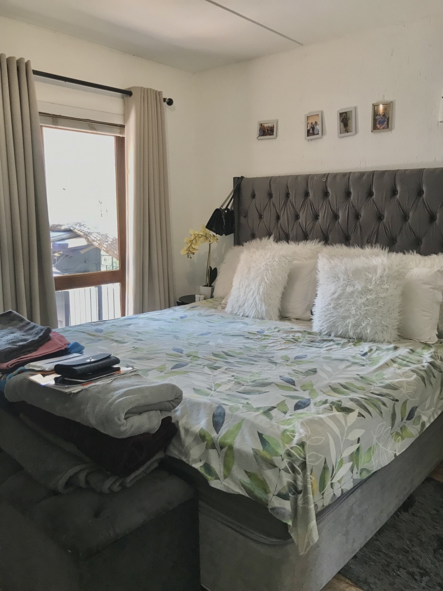 2 Bedroom Property for Sale in Broadacres Gauteng