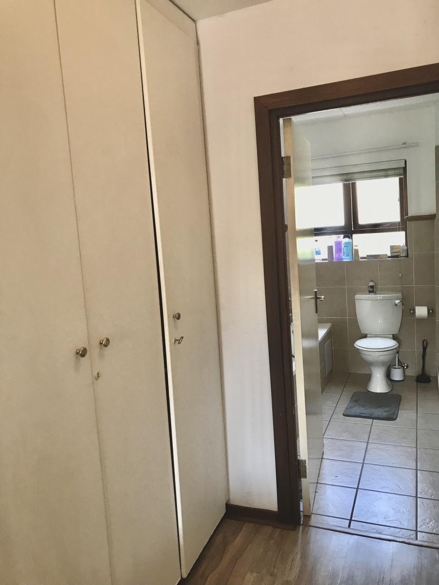 2 Bedroom Property for Sale in Broadacres Gauteng