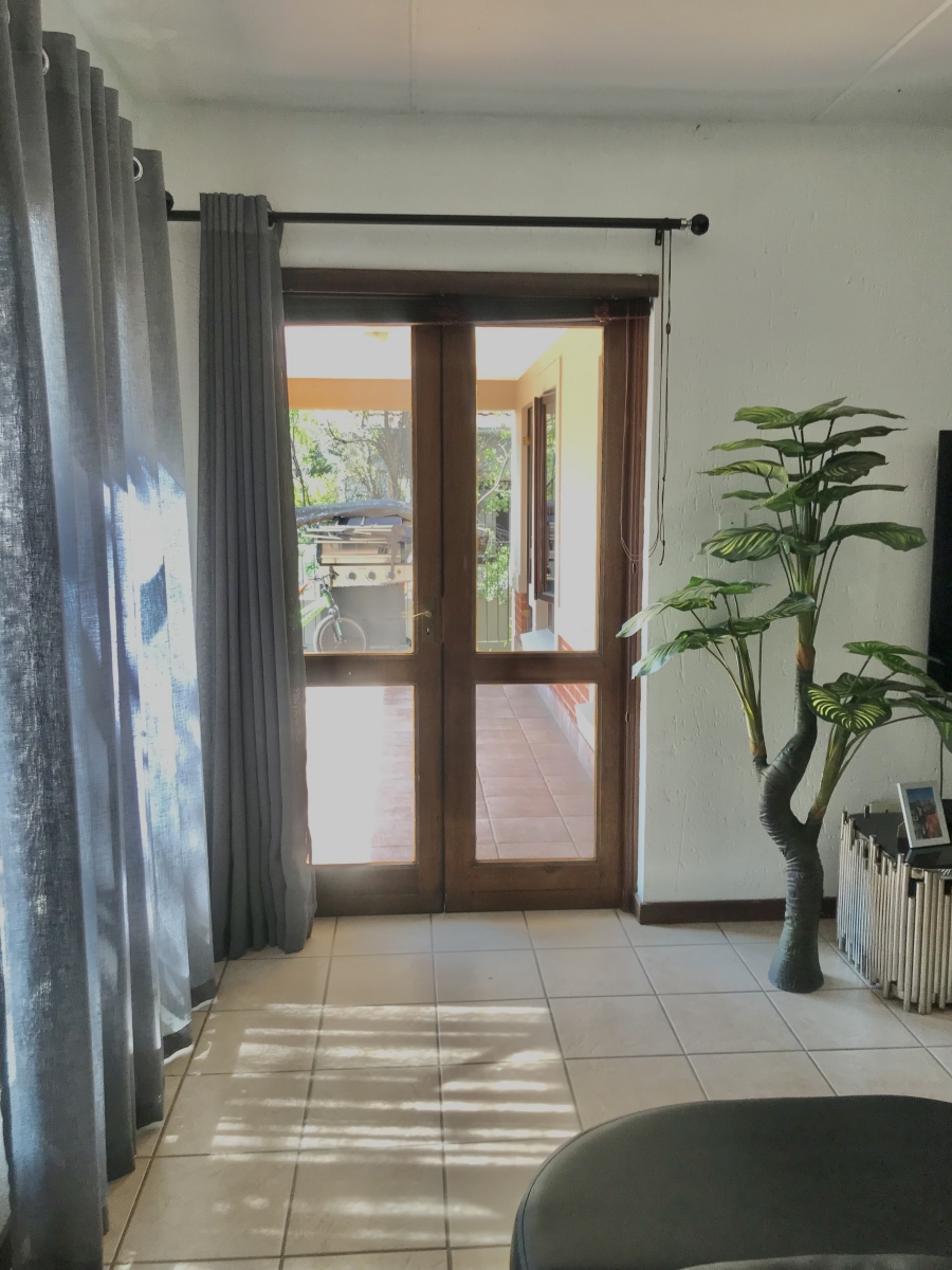 2 Bedroom Property for Sale in Broadacres Gauteng