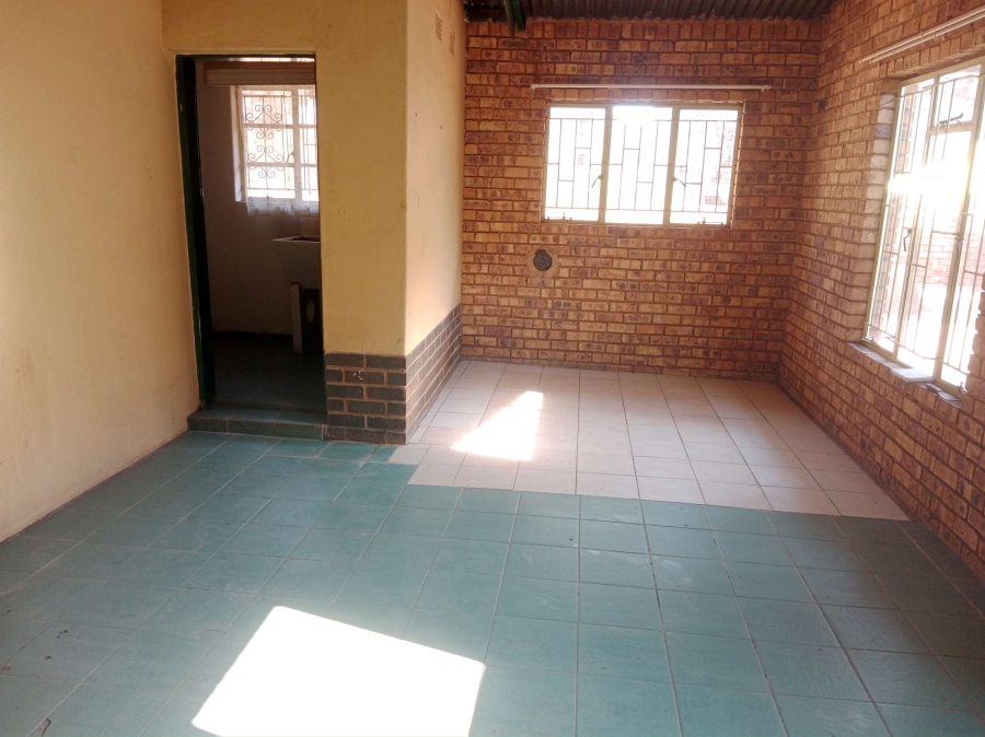 9 Bedroom Property for Sale in Swacina Park A H Gauteng