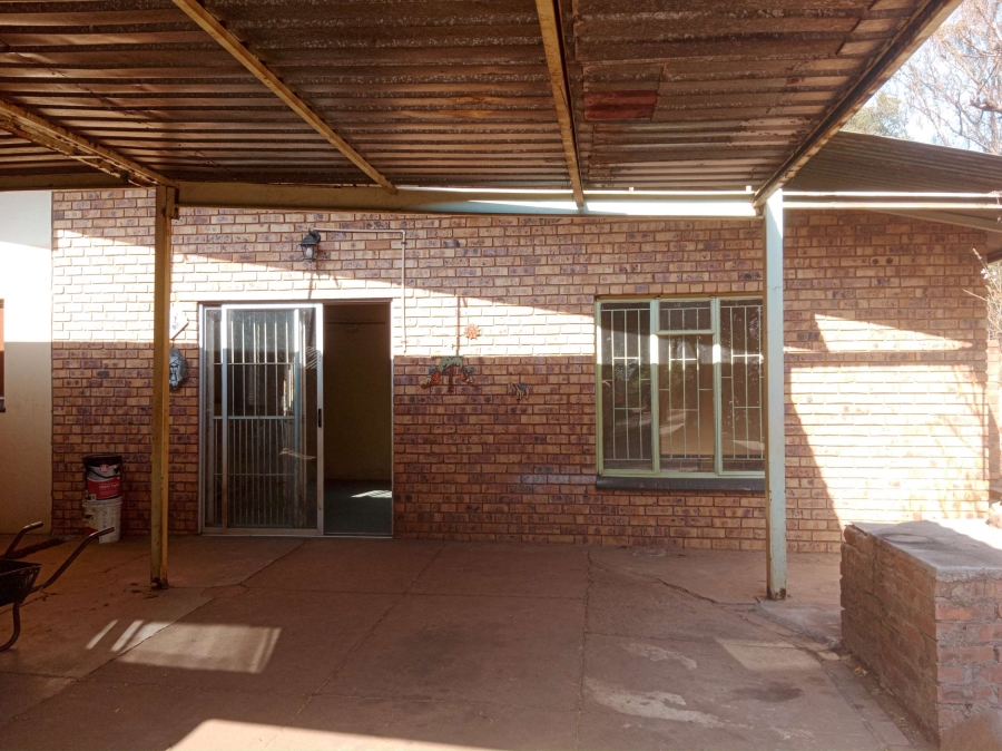 9 Bedroom Property for Sale in Swacina Park A H Gauteng