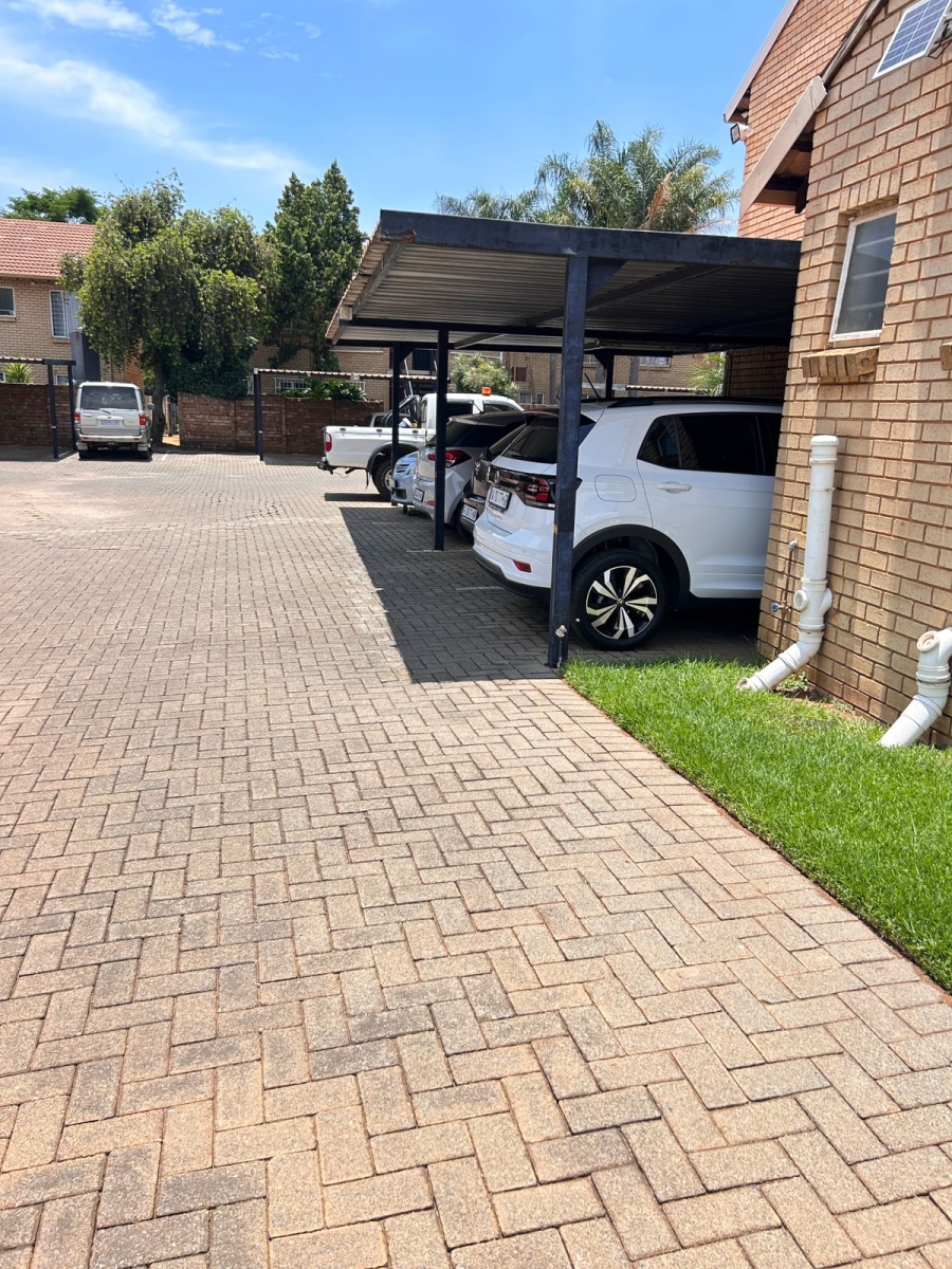 2 Bedroom Property for Sale in Willow Park Gauteng