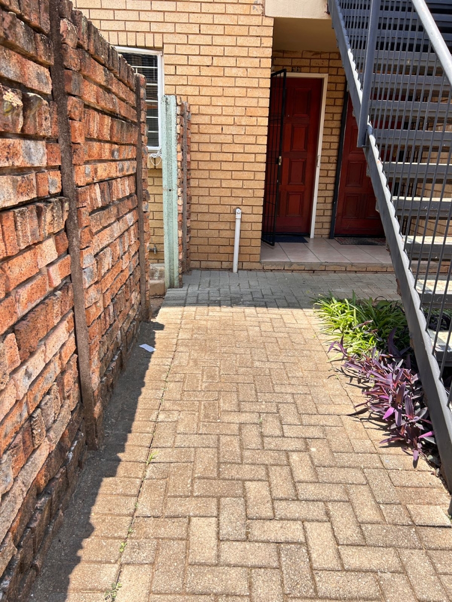 2 Bedroom Property for Sale in Willow Park Gauteng