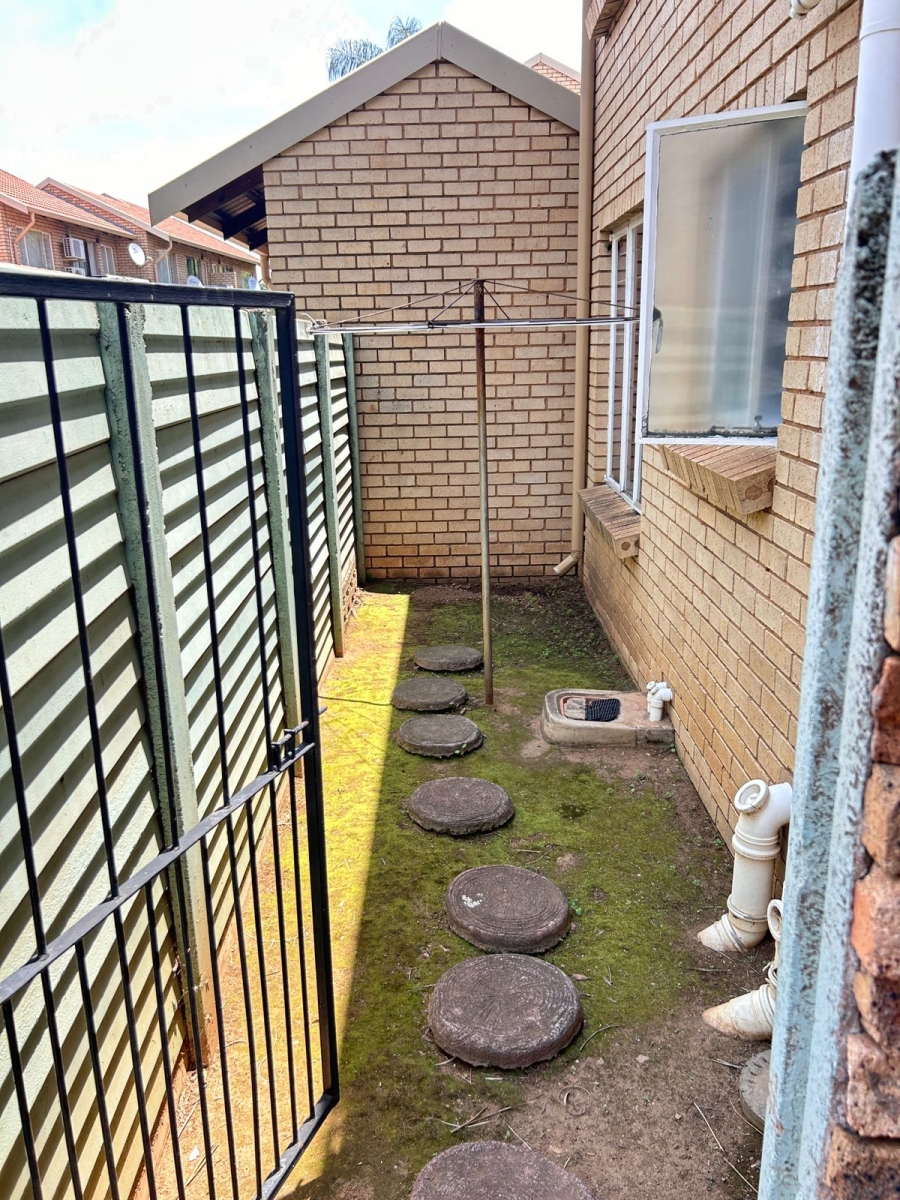 2 Bedroom Property for Sale in Willow Park Gauteng